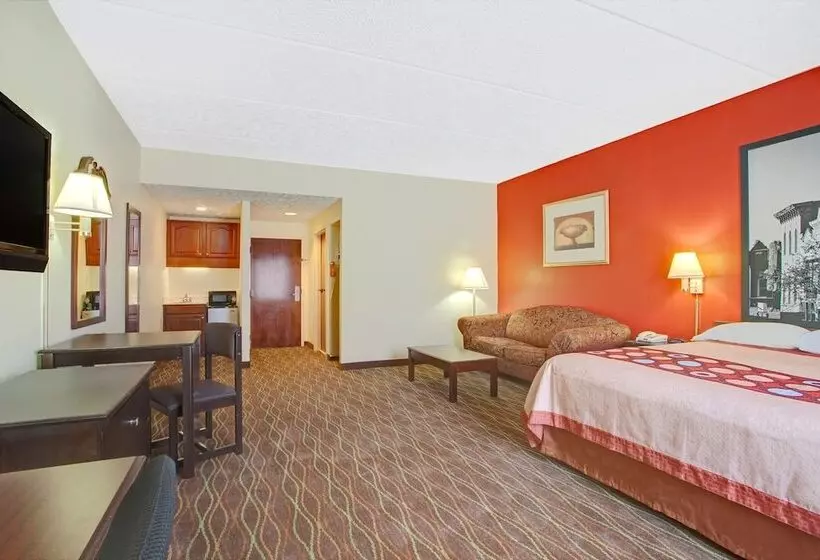 スイート, Motel 6 Canton, Ms