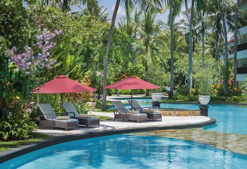 Номер Deluxe Вид на Озеро, The Laguna, A Luxury Collection Resort & Spa, Nusa Dua, Bali