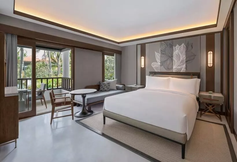 اتاق لوکس با چشم‌انداز دریاچه, The Laguna, A Luxury Collection Resort & Spa, Nusa Dua, Bali