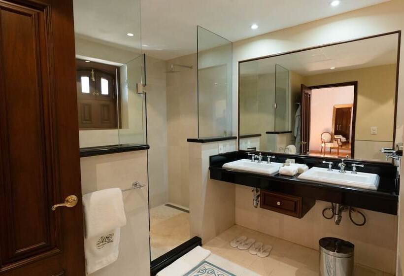 سوییت جونیور, Villa Maria Cristina