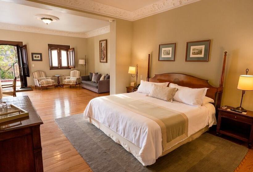 سوییت جونیور, Villa Maria Cristina