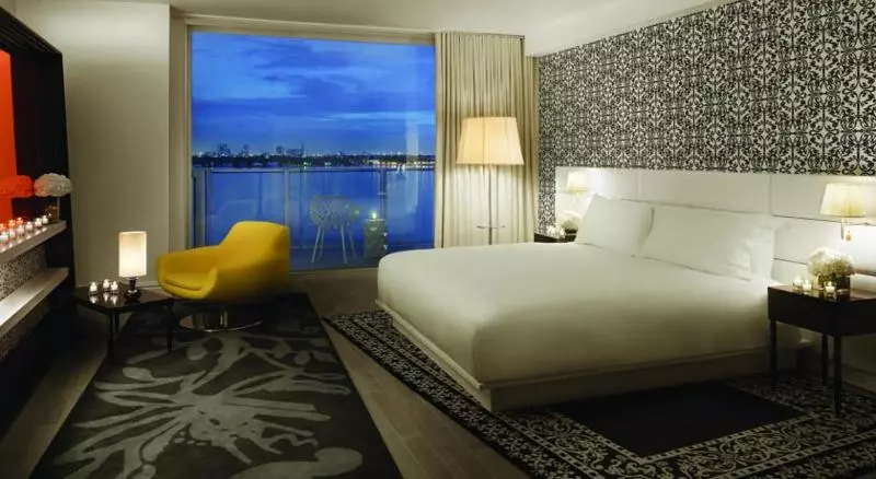 استودیوی استاندارد, Mondrian South Beach