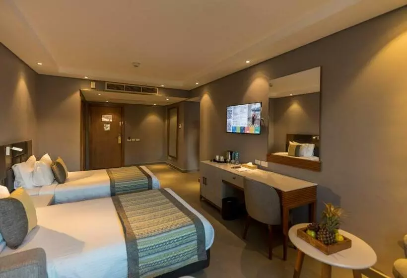سوییت خانوادگی, Sunrise Diamond Beach Resort Grand Select