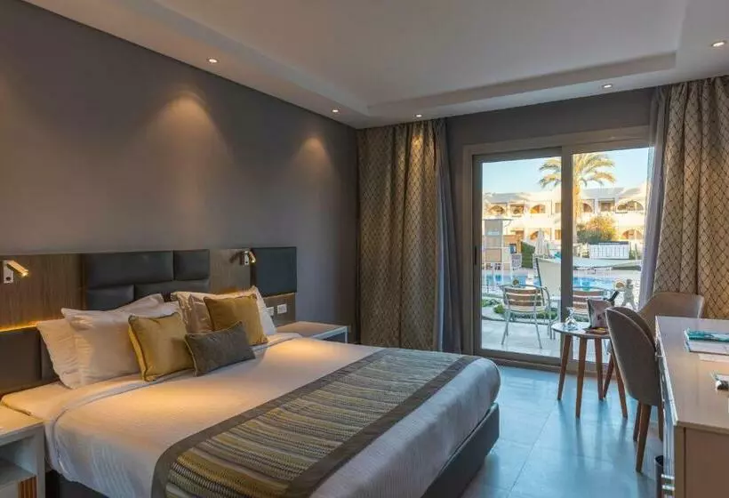 سوییت خانوادگی, Sunrise Diamond Beach Resort Grand Select