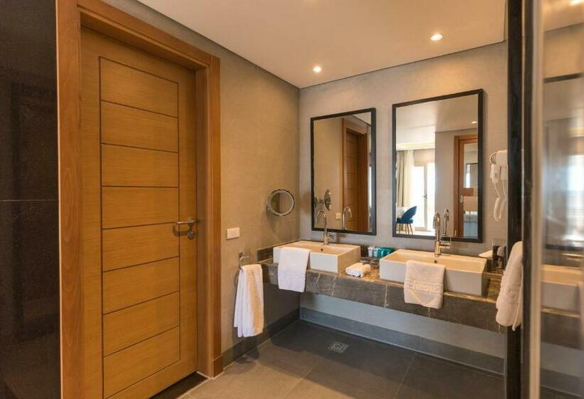 Люкс Executive Вид на Море, Sunrise Diamond Beach Resort Grand Select