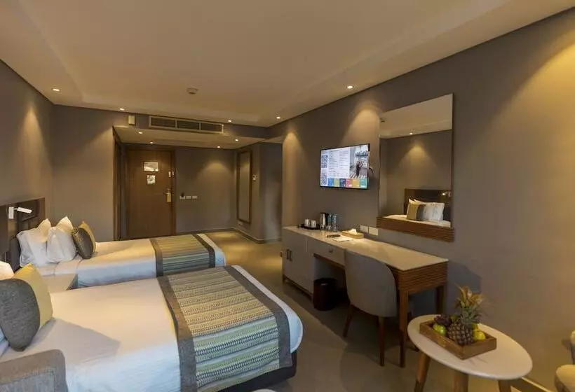 سوییت خانوادگی, Sunrise Diamond Beach Resort Grand Select