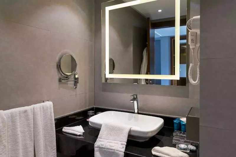 اتاق خانوادگی با تختخواب سفری, Sunrise Diamond Beach Resort Grand Select