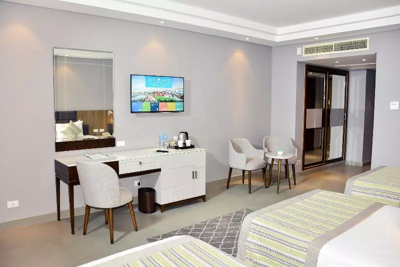 اتاق اساندارد با چشمانداز جانبی به دریا, Sunrise Diamond Beach Resort Grand Select