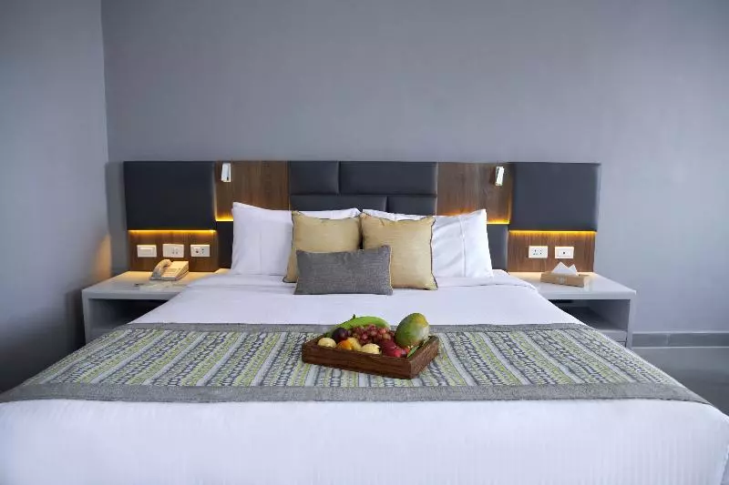 اتاق اساندارد با چشمانداز جانبی به دریا, Sunrise Diamond Beach Resort Grand Select