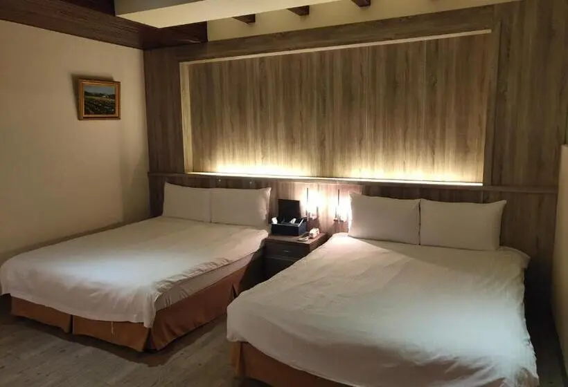 اتاق استاندارد چهار تخته, 君洋飯店co Living Hotel 龍潭科學園區 楊梅幼獅 月租旅居共生宅