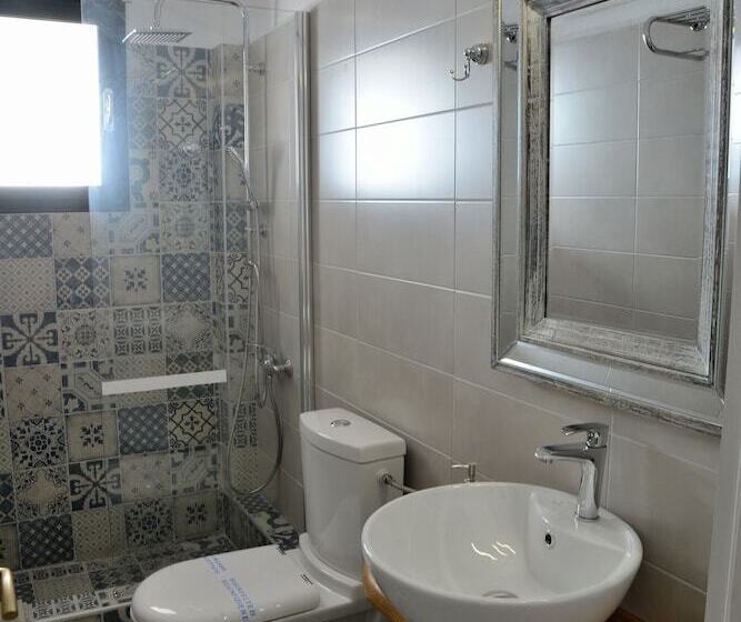 高级大房间, Marabou