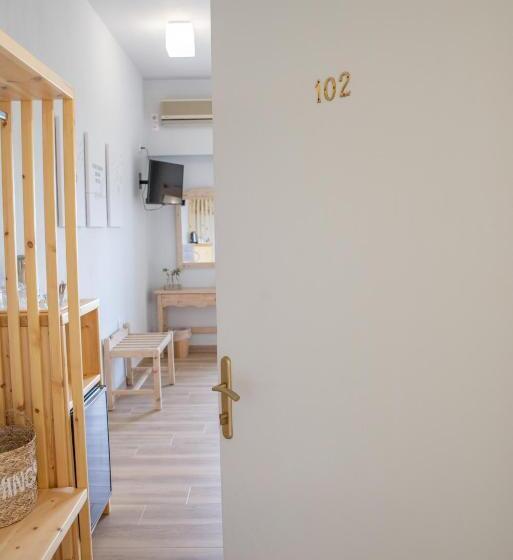 高级大房间, Marabou