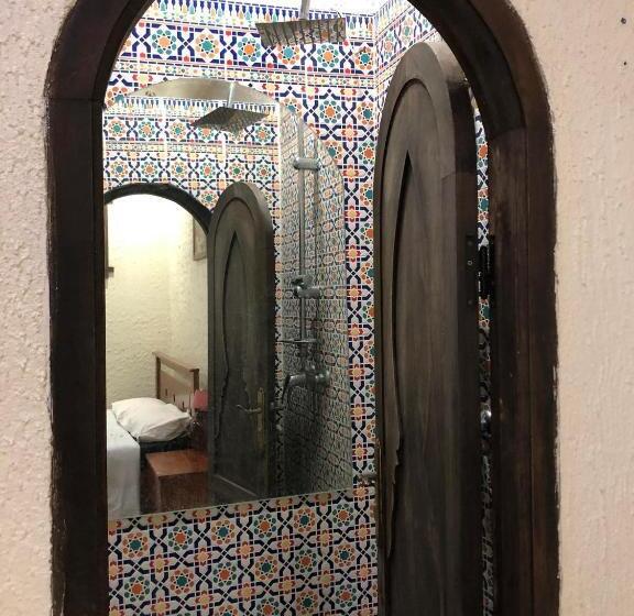 اتاق استاندارد, Riad Razoli Sidi Fateh