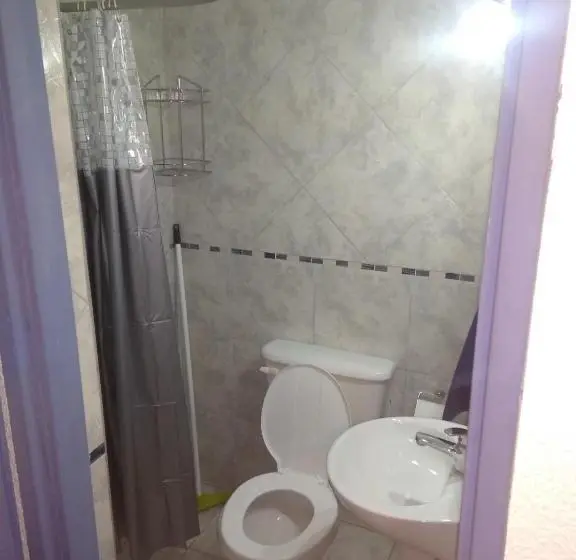 レイクビュースタンダードルーム, Temiscira Hostel