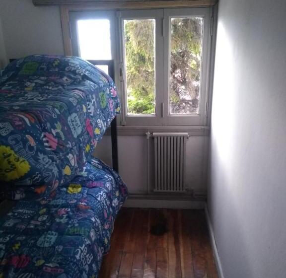 带共用浴室的标准房间, Temiscira Hostel