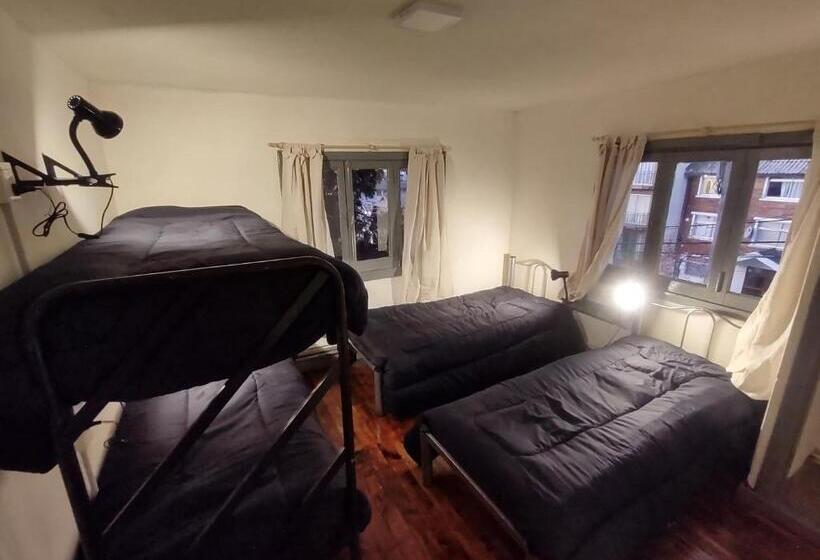 تختخواب در اتاق مشترک, Temiscira Hostel