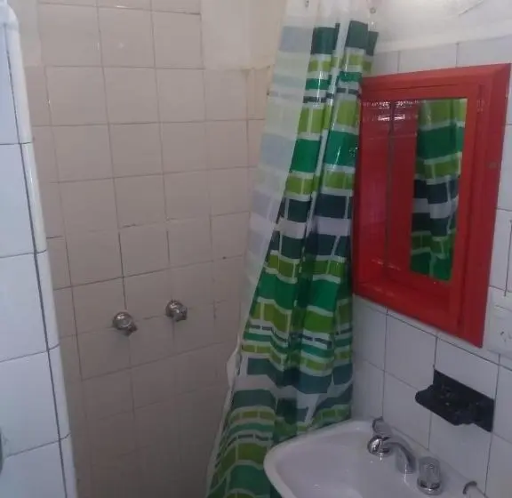 スタンダード４人部屋, Temiscira Hostel
