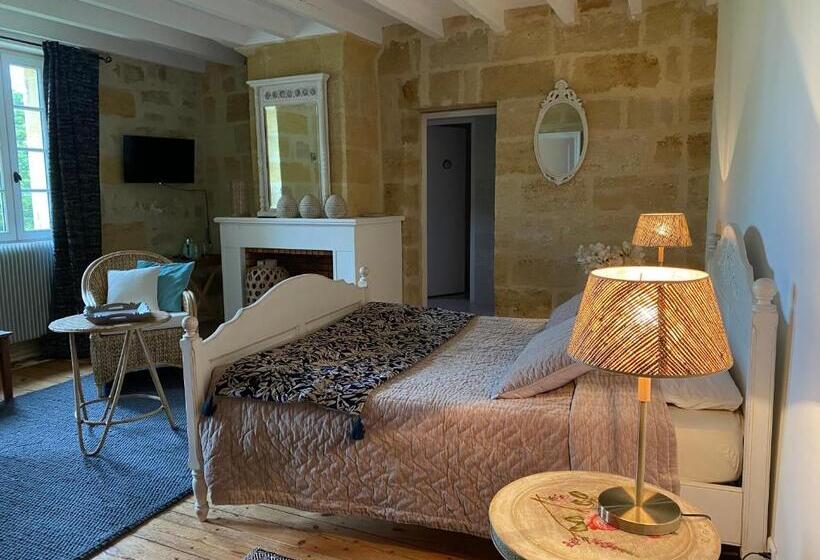 غرفة سوبيريور, La Girondine