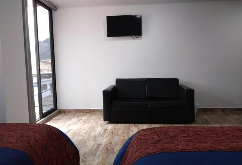 バルコニー付スタンダード４ベッドルーム, Casa Bertha Hotel Y Servicios Sas