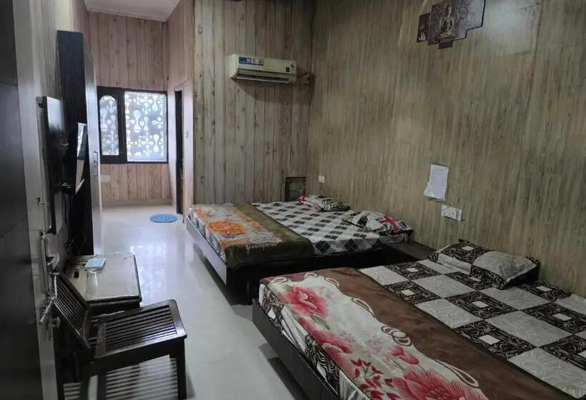 スタンダード４人部屋, Jogi Guest House For Families,friends Guest Facilities Fully Furnished Ac Rooms, Wifi, Lcdtvcable, A