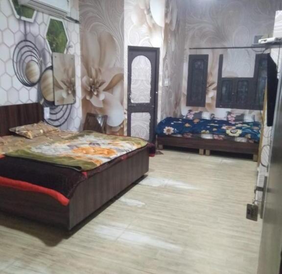 غرفة قياسية رباعية, Jogi Guest House For Families,friends Guest Facilities Fully Furnished Ac Rooms, Wifi, Lcdtvcable, A