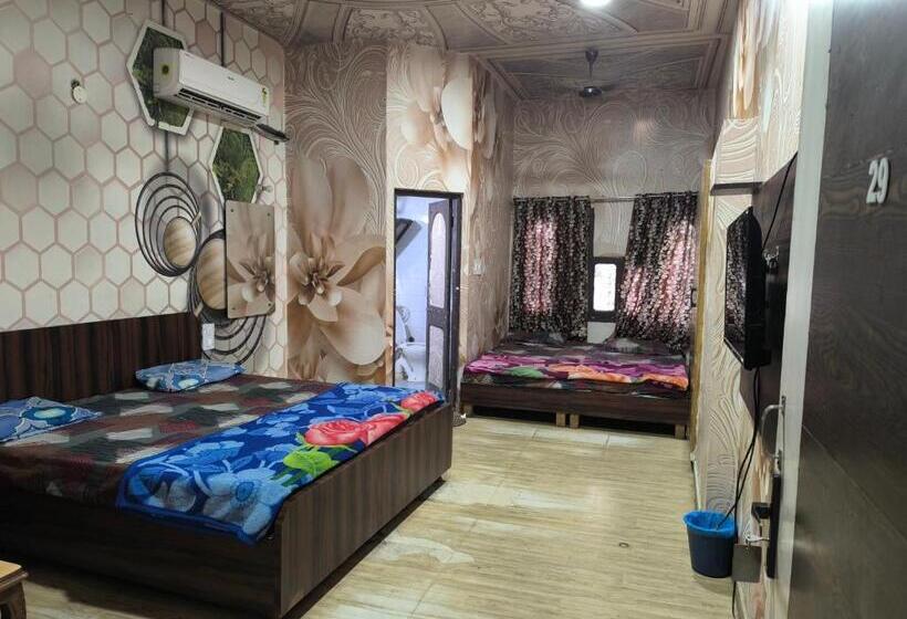 Номер Стандарт, Jogi Guest House For Families,friends Guest Facilities Fully Furnished Ac Rooms, Wifi, Lcdtvcable, A