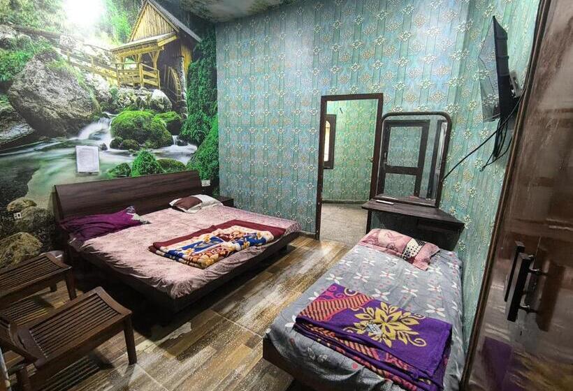 غرفة قياسية ثلاثية, Jogi Guest House For Families,friends Guest Facilities Fully Furnished Ac Rooms, Wifi, Lcdtvcable, A