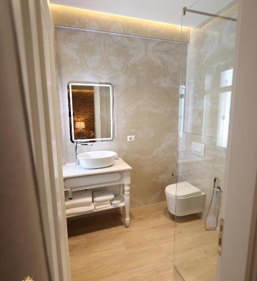 اتاق لوکس, Villa Domenico Korce