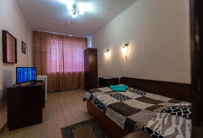 اتاق استاندارد یک نفره, алексік