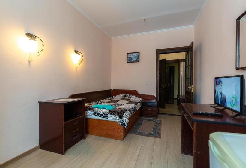 اتاق استاندارد یک نفره, алексік