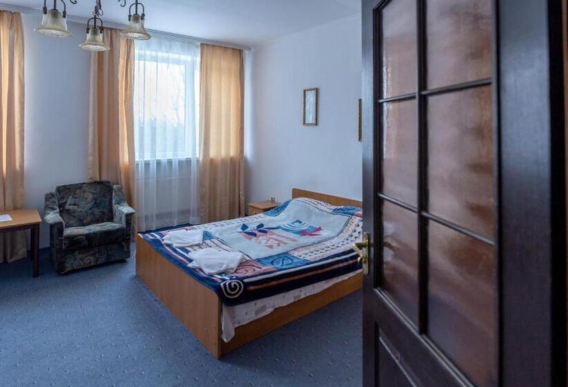 اتاق سوپریور سه تخته, алексік