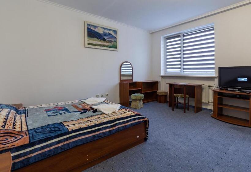 اتاق سوپریور سه تخته, алексік