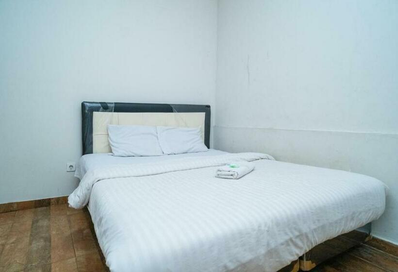 标准间, 77 Guest House Serpong Mitra Reddoorz