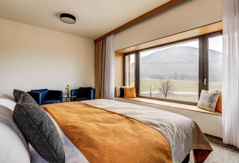 マウンテンビュースイート, Maralák