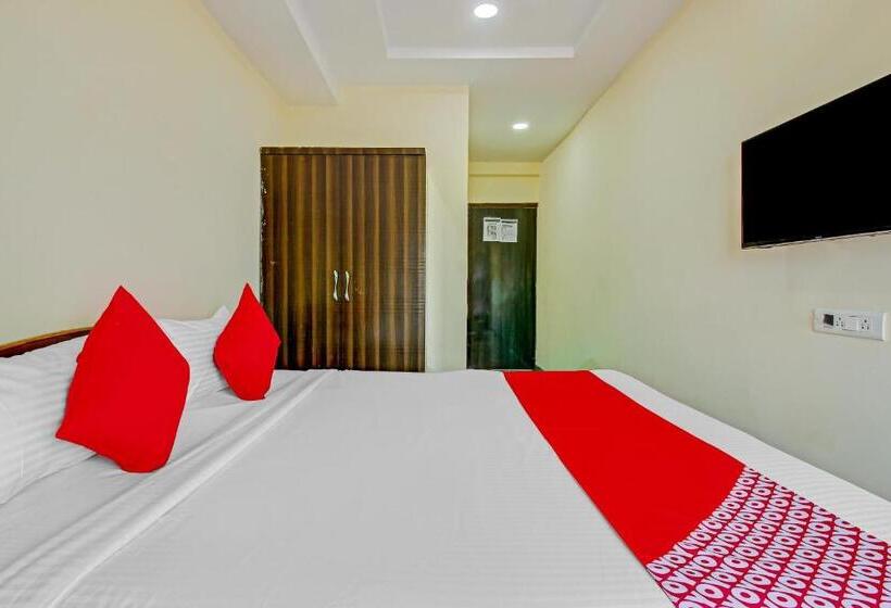 标准间, O Adhin Residency