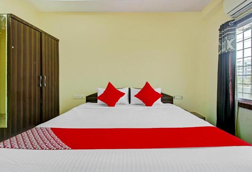 标准间, O Adhin Residency