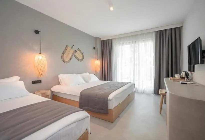 Superior Kolmen Hengen Huone, Regia Mare Beach Hotel & Spa Bodrum