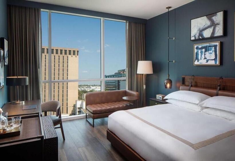 اتاق استاندارد با تخت بزرگ, Thompson San Antonio Riverwalk, By Hyatt