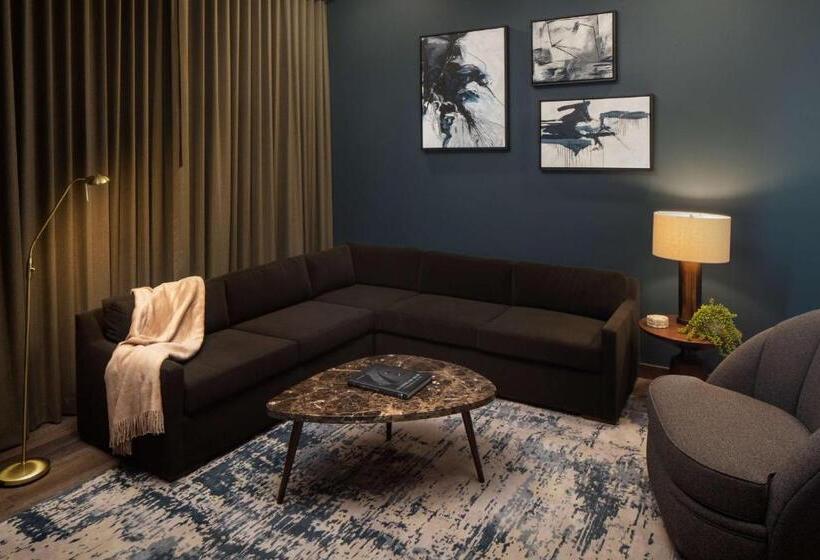 سوئیت با تخت بزرگ, Thompson San Antonio Riverwalk, By Hyatt