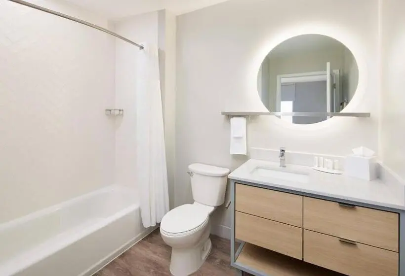 キングサイドベッドのスタンダードワンルーム, Towneplace Suites By Marriott Plant City