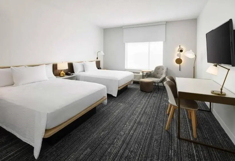 スタンダードスタジオ, Towneplace Suites By Marriott Plant City