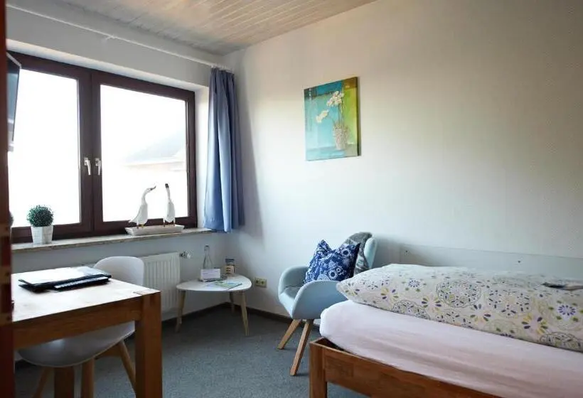 スタンダードシングルルーム, Room And Kitchen Im Katerberg