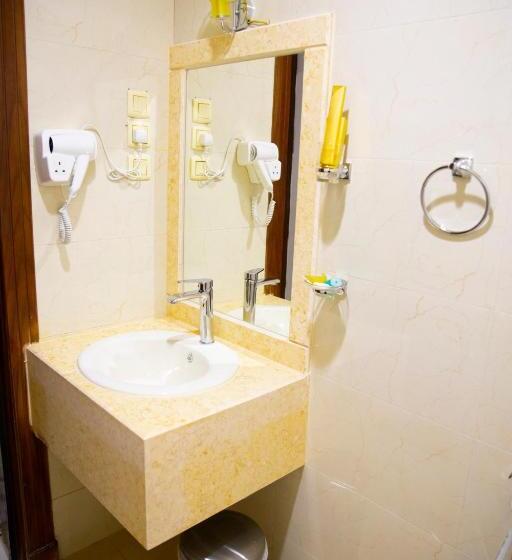 Standard room with outdoor bath, فندق بــــاســــيل