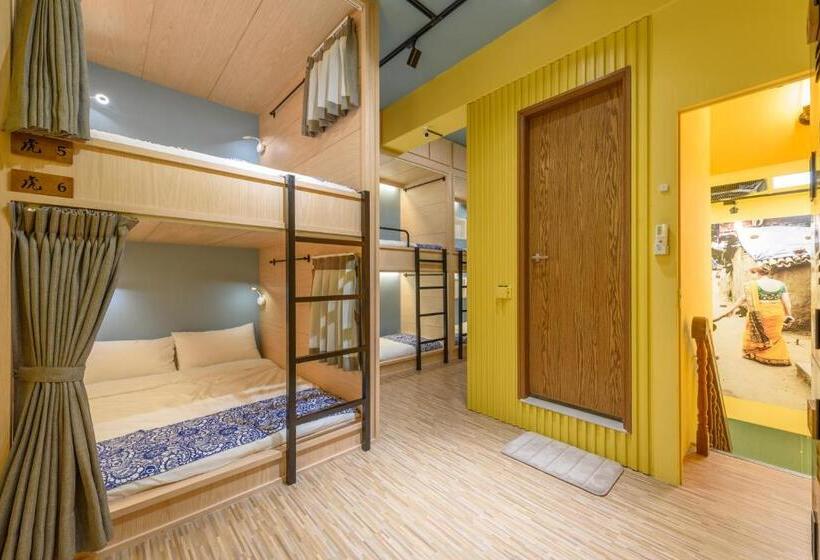 تختخواب در اتاق مشترک, 山多香青年民宿 Santhosham Hostel