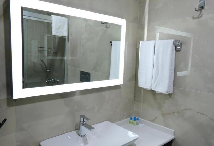 스탠다드 트리플 룸, Dimen