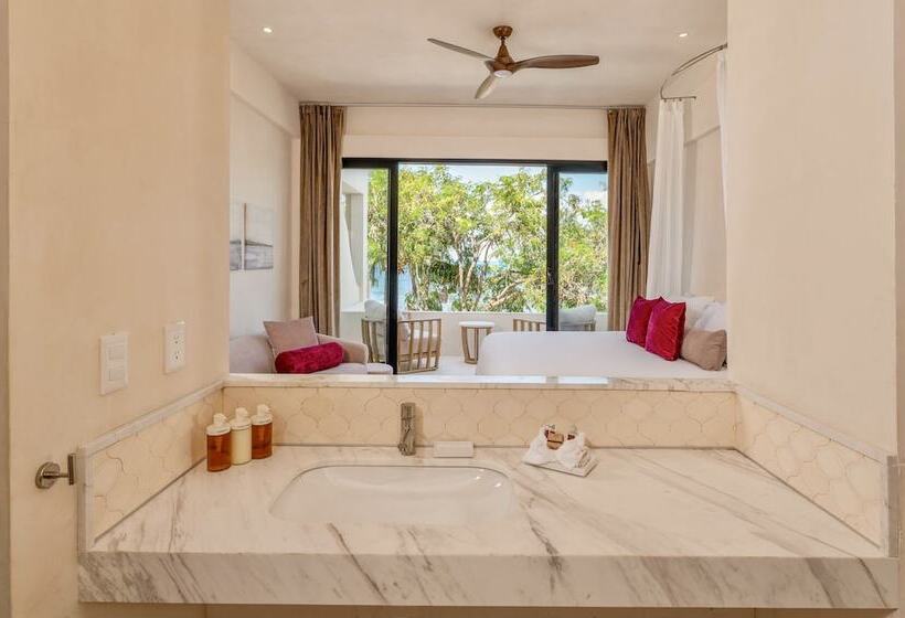 带大床的套房, Lola By Coco B Isla