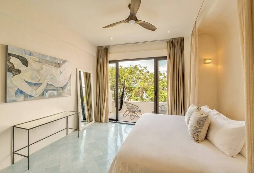 带大床的套房, Lola By Coco B Isla