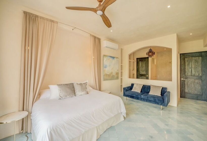 带大床的套房, Lola By Coco B Isla