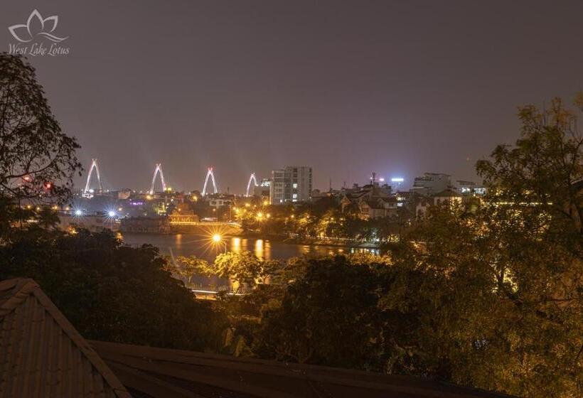 اتاق خانوادگی, The Lakeview  West Lake Lotus Apartments