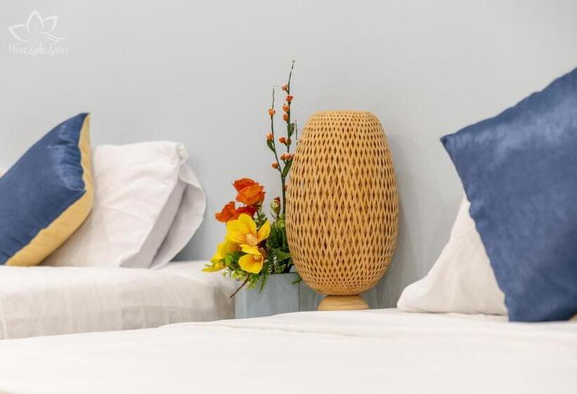 اتاق خانوادگی با چشم‌انداز باغ, The Lakeview  West Lake Lotus Apartments